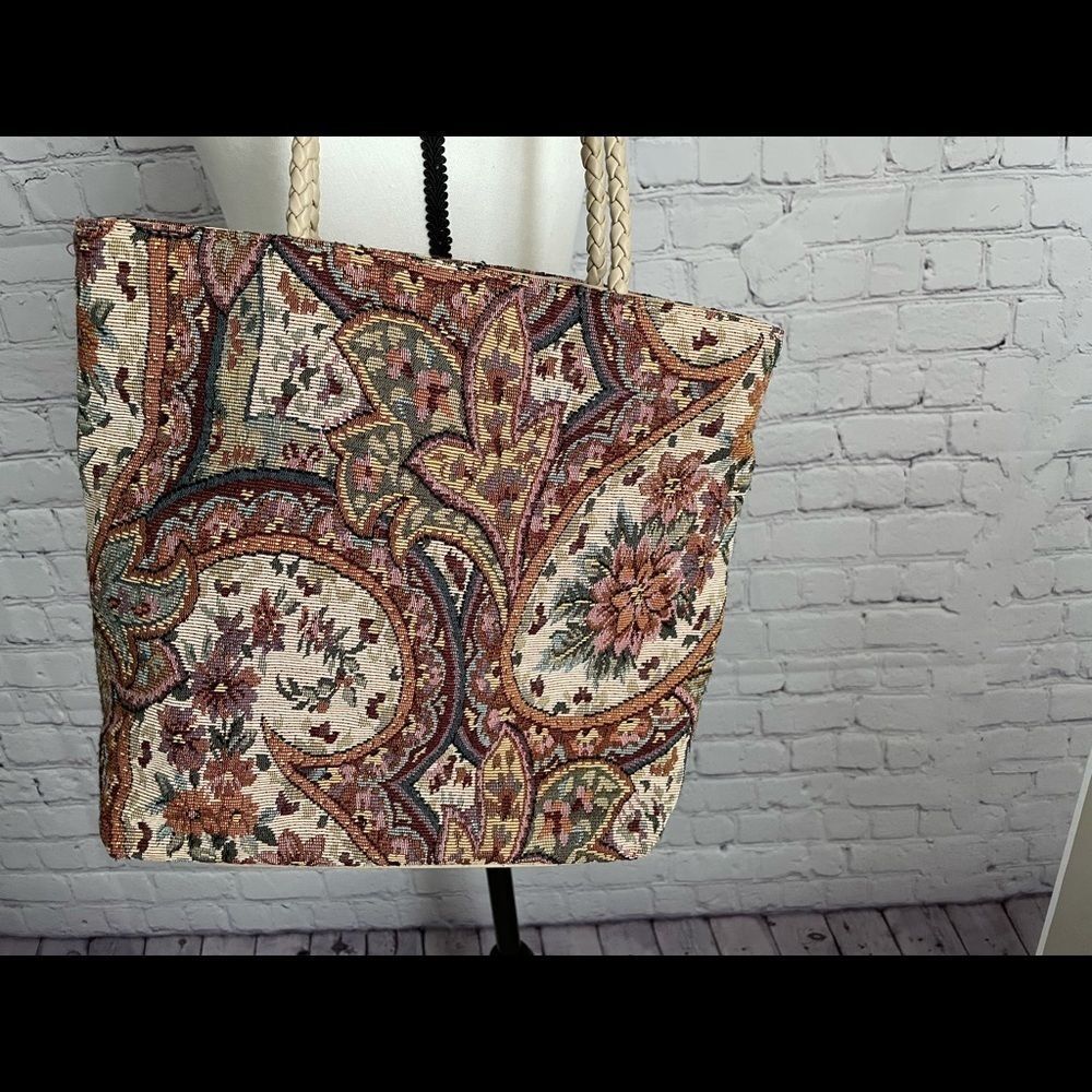 Bueno Floral Stich/ Cancas Bag - Picture 3 of 8
